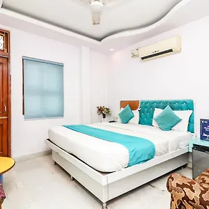 Anoop Hotel 2*
