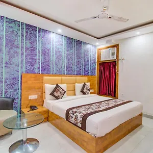 Hotel Fabhotel Gross Near Igi Airport 3*