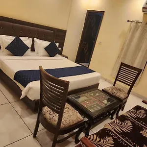 Lite Delhi Hotel 4*