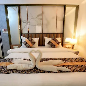 Hotel Opera Near Igi Airport Delhi