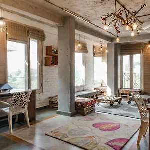 J House Near Bhikaji