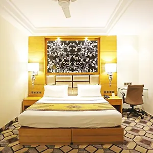 Airport Claytone Hotel 3*