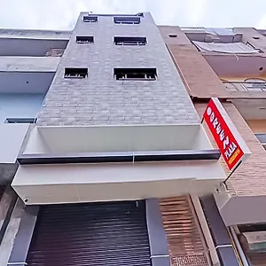 Hotel Cr Residency -near Chanakyapuri Embassy Area New Delhi