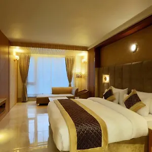 Hotel Luxury Near Igi Airport With Free Airport Transsfer