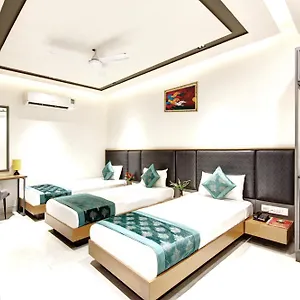 Applewood & - Free Airport Transffer 4* New Delhi