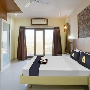 Hotel Ambs Plaza Near Igi Airport Delhi 4*