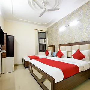 In Bb - Mayank Residency Guest house New Delhi