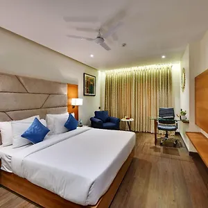 The Glory Near Igi Airport 4*
