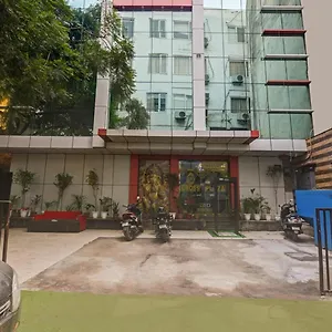 Opal Plaza Near Delhi Airport By- Gross Group 4* New Delhi