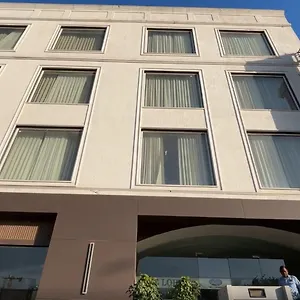 Hotel Arch The Lohias