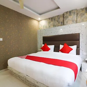 Oyo 29271 Smart City New Delhi