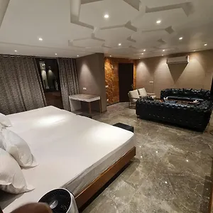 Royal Castle Grand Hotel Nuova Delhi