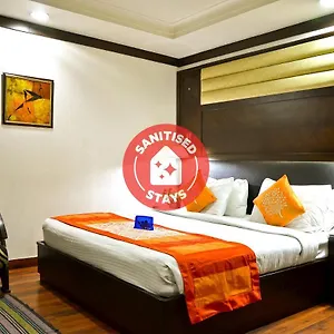 Capital O 2741 Corporate Point 3*