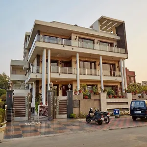 Kapoor Residency