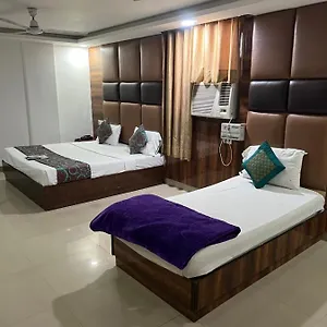 Le Mount Near Igi Airport Hotel 3*