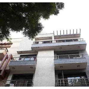 Apartment Bluo Park Facing 3br -balcony, Lift, Parking New Delhi