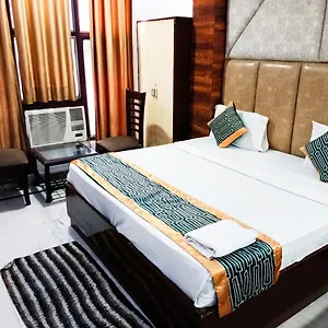 Krone Near Igi Airport Delhi 4* New Delhi