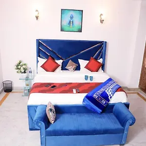 Apartment Fortune Service Apartment,2bhk, D-198,saket *