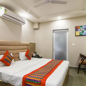 Hotel Anand - Delhi 4*