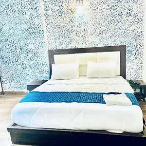 Ocean View Hotel 3*