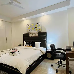 Apartment Bluo 3bhk - M Block Market @ Greater Kailash New Delhi