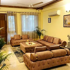 Apartment Divine India Service 4bhk,d-36, Saket