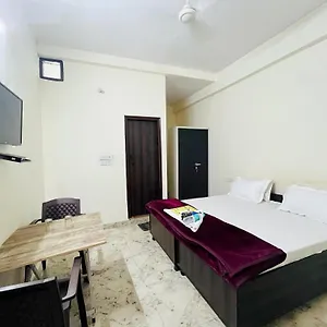 Roomshala 125 Maharaja -vishwavidyalaya