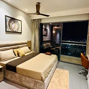 Countryside Luxury - Supernova Noida * New Delhi