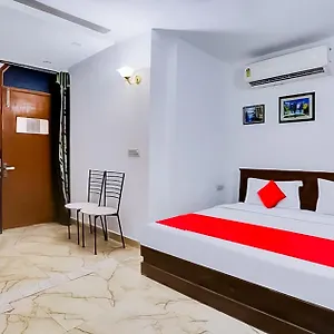 Hauz Khas Villa Near Miabella Cafe 3* New Delhi