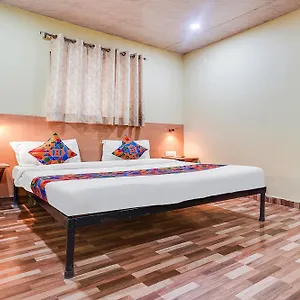 Fabhotel Reena Residency Hotel
