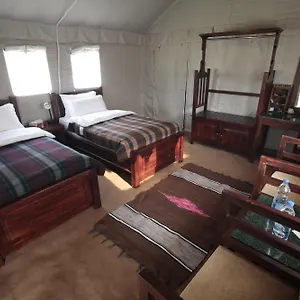 Camp Om Luxury tent *