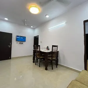 Fortune Service 1bhk,l-73a Saket
