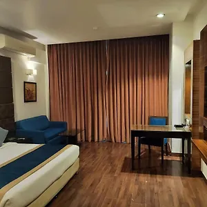 Hotel Bel-la Monde Chhattarpur South Delhi 4*