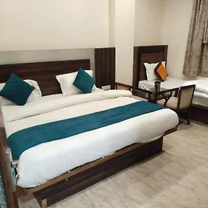 Hotel Lav Kush Deluxe At Paharganj
