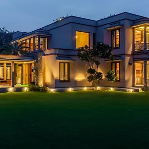 Elivaas 5 Bhk With Entertainment Lounge & Pvt Pool - Taus Bagh Villa