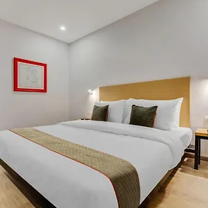 Hotel Ivy Plaza 3*