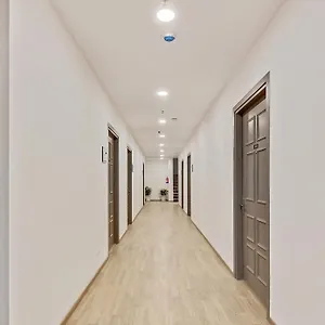 Cozy Cave Near Igi Delhi Airport Hotel New Delhi