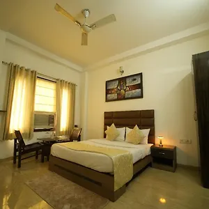 Runway Residency At Pitampura