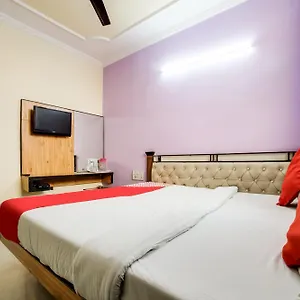 Hotel O Radha Krishna