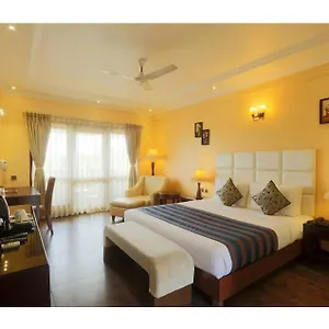 Silky Palace Near Igi Airportt 3*