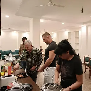 Bed & Breakfast Ark At Airport New Delhi