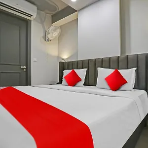 Townhouse Classio Hotel