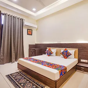 Hotel Fabhotel Rivlet Premium *