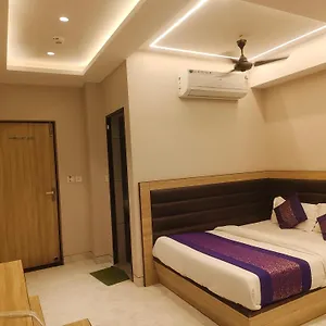 Comfrate By Family Istay Bed & Breakfast