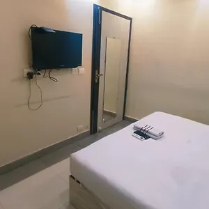 Luxury Adarsh Nagar Metro Pillar No 100 Hotel Delhi (National Capital Territory of India)