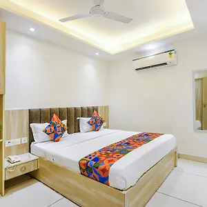 Hotel Fabhotel Luxury Near Adarsh Nagar Metro