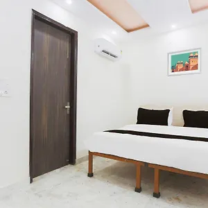 Hotel O Krishna New Delhi