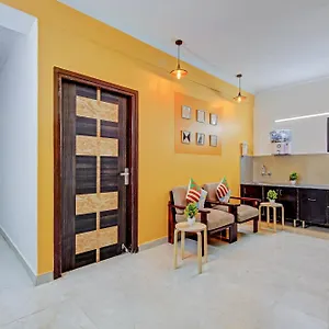 Hotel Oyo Townhouse Saket Residency 1 Delhi 4*