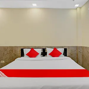 O Welcome Near Dlf Avenue Saket 4* New Delhi