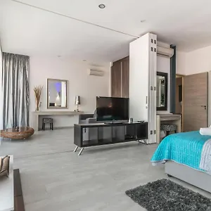 Premium Opposite Nizamuddin Railway Station 4* New Delhi